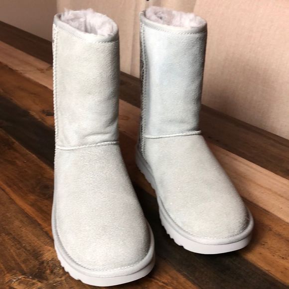 UGG Classic Short Metallic Snake - Picture 5 of 10